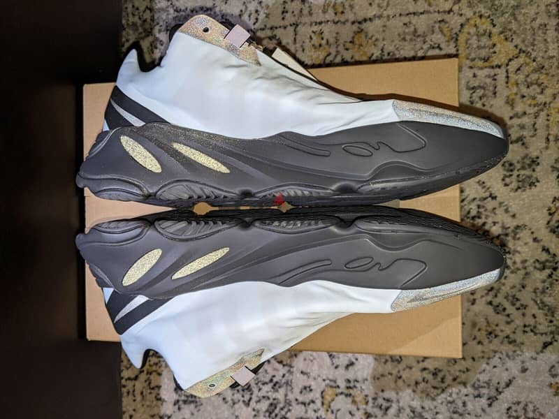 Yeezy Boost 700 3