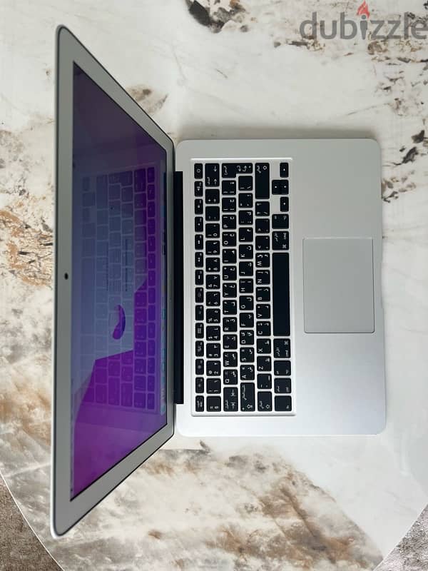 MacBook Air 13-inch 6