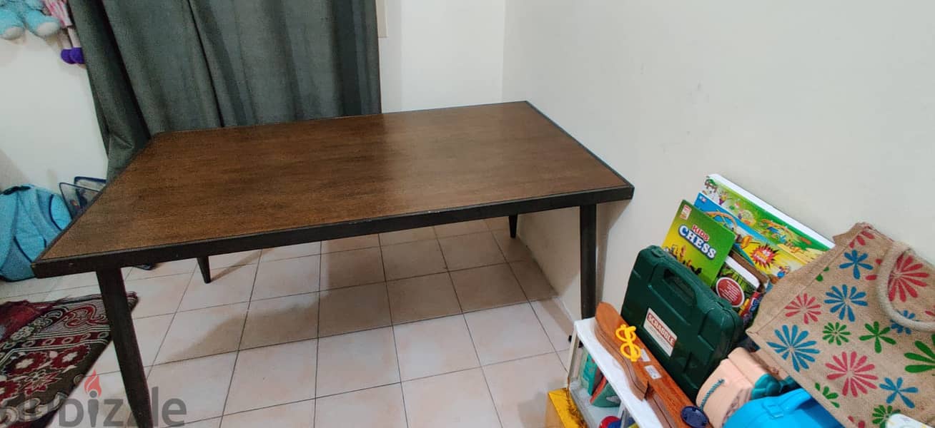 Dinning Table for Sale 0