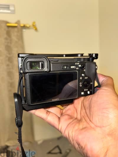 Sony A6400 Camera ( With Warranty) In Excellent Condition for sale