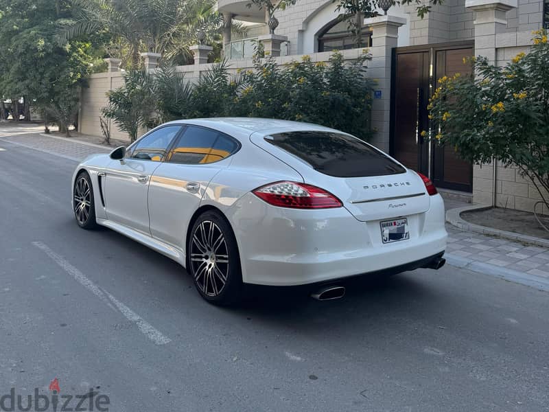 For Sale 2012 Porsche Panamera V6 Bahrain Agency 1