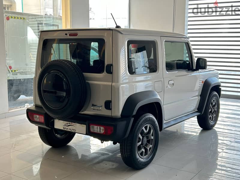 Suzuki Jimny MODEL  2023 2 DOOR SPORT GLX AUTOMATIC FOR SALE 3