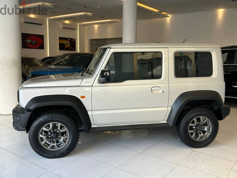 Suzuki Jimny MODEL  2023 2 DOOR SPORT GLX AUTOMATIC FOR SALE 4