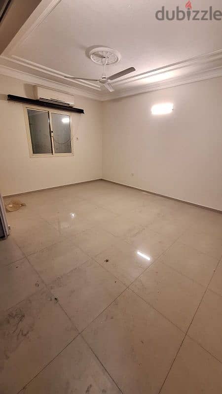 للايجار بيت في عالي شامل For rent house in a'ali with EAW 7