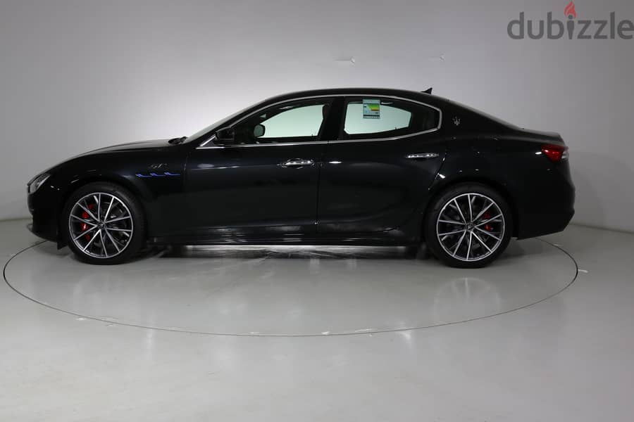 Maserati Ghibli 2023 GT . . . 1