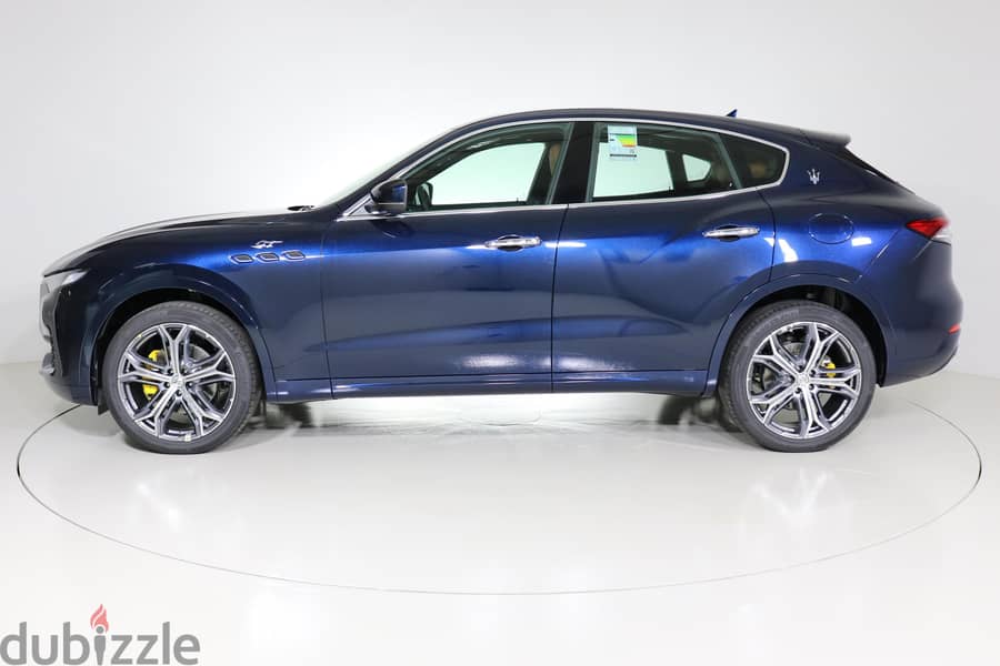 Maserati  Levante 2023. . . 1