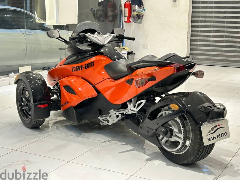 CAN AM SPYDER 2012 MODEL MOTOR CYCLE FOR SALE 3