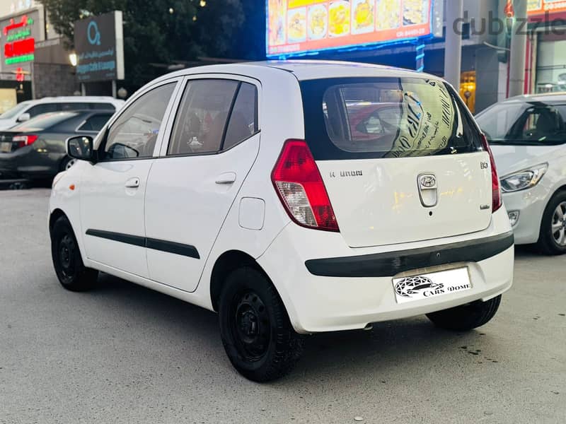 Hyundai i10 2010 Hatchback 3