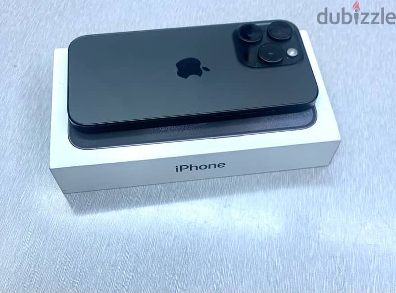 iPhone 15 pro  black 0