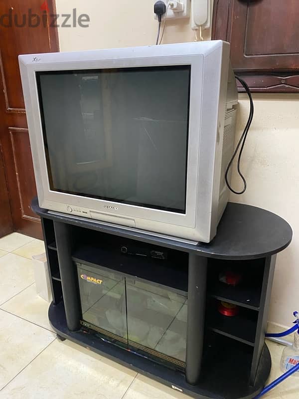 Tv table and tv for sale 1