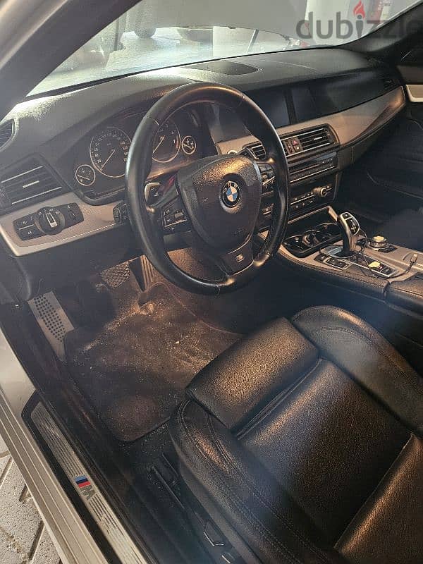 BMW 5-Series 2012 14