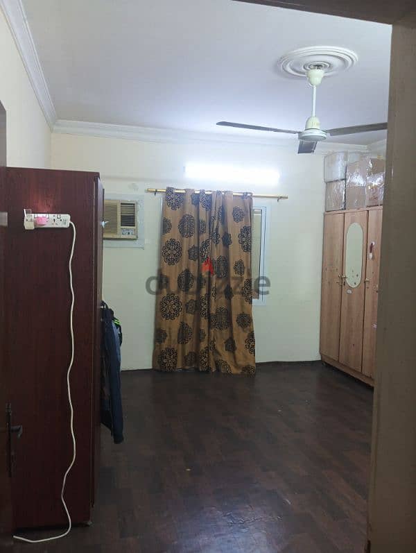 Room for rent in salmaniya Near Pepsi 0