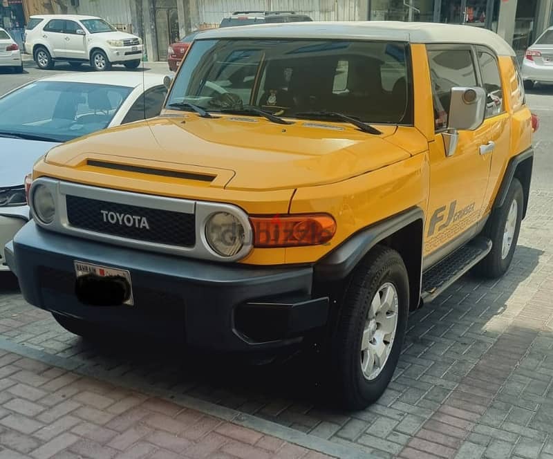 Toyota FJ Cruiser 2