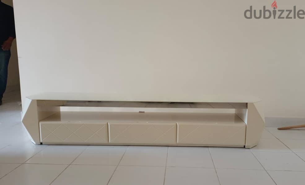 Brand New Modern Off White TV Cabinet , Center Table for Sale. 2