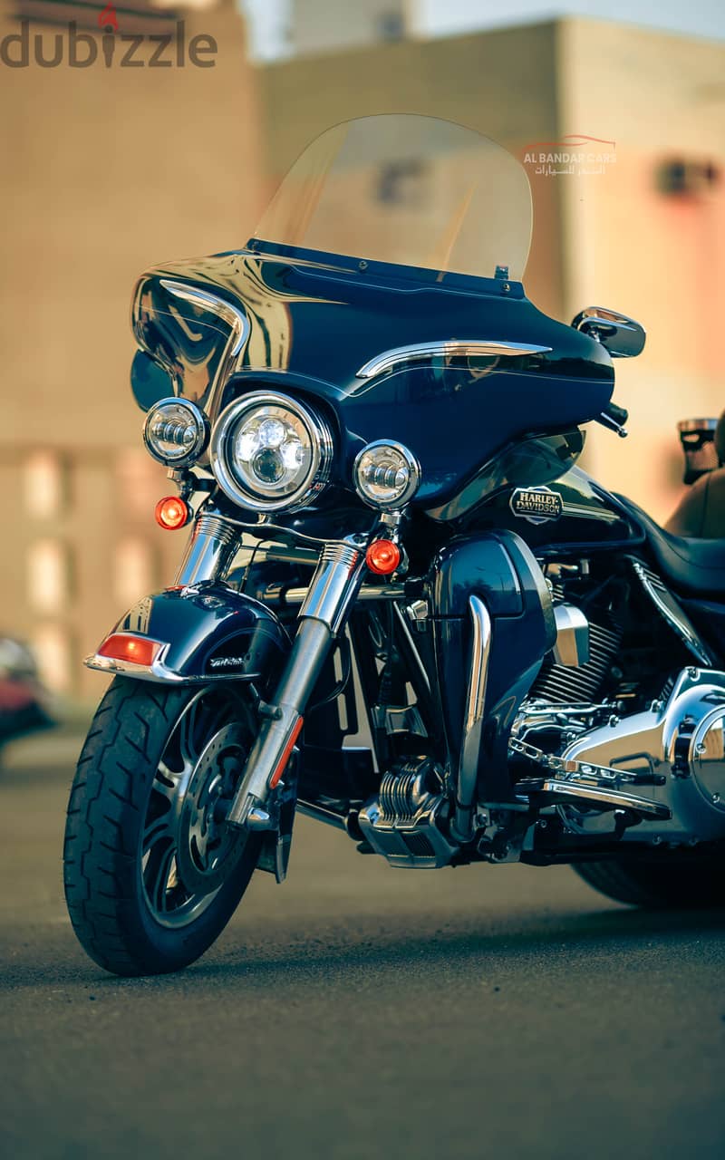 HARLEY DAVIDSON TRI GLIDE ULTRA 8