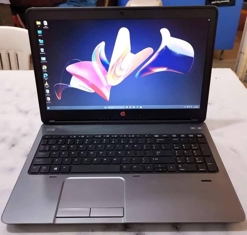 HP 15.6 Inches Big Laptop ! Ram 8GB ! SSD 128 1