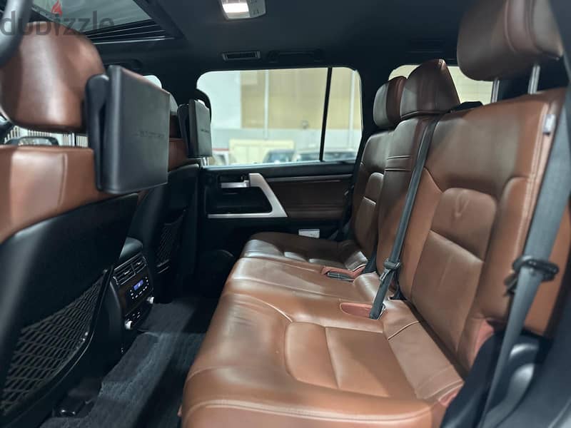 Toyota Land Cruiser 2019 VXS 5.7 8