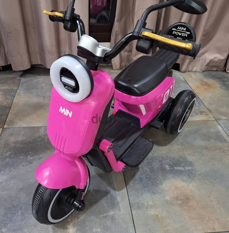 Excellent condition like new kids Electric Bike 0