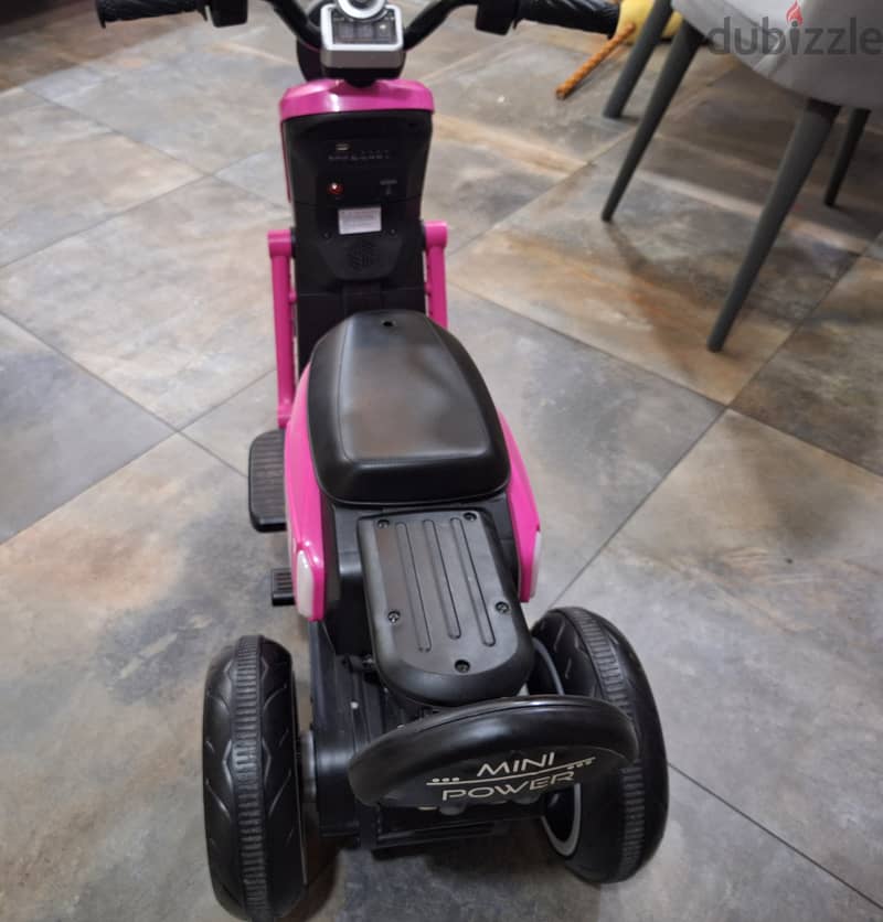 Excellent condition like new kids Electric Bike 4