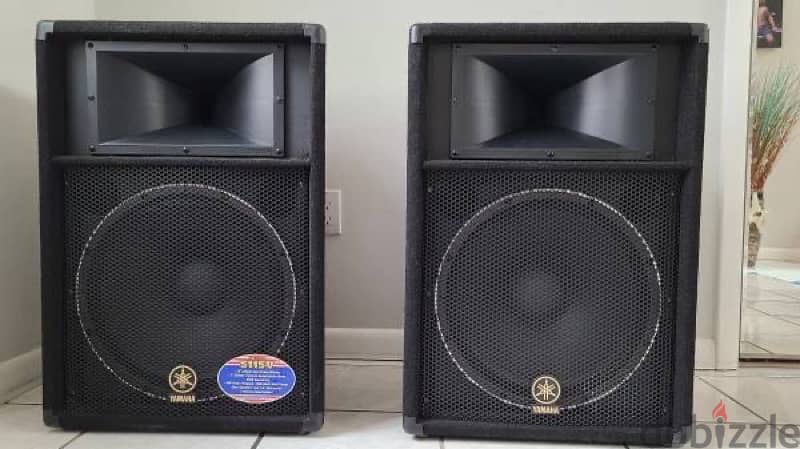 Speakers and amp for sale مجموعة سماعات للبيع 0