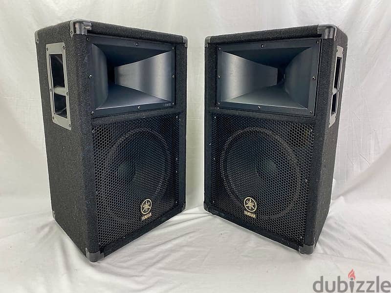 Speakers and amp for sale مجموعة سماعات للبيع 1