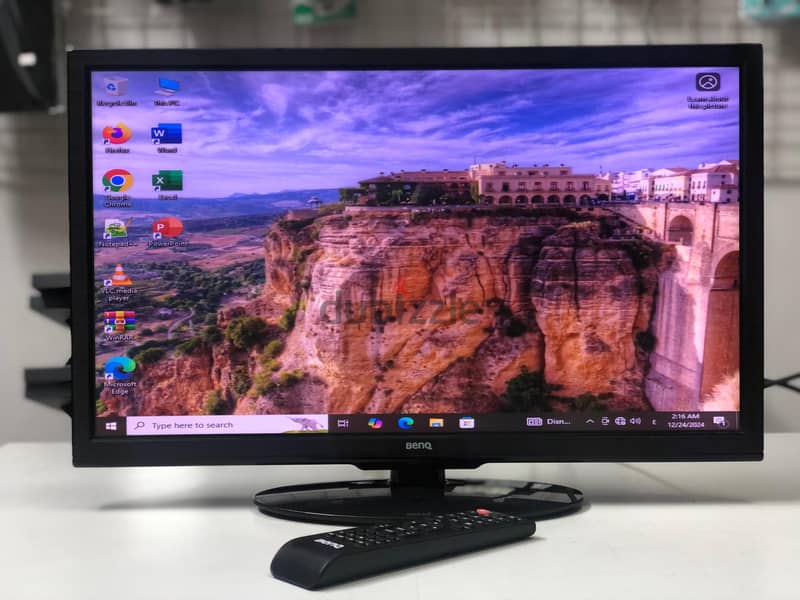 BenQ LED Backlight TV + Monitor 24" Inch Only in 27 BD 0