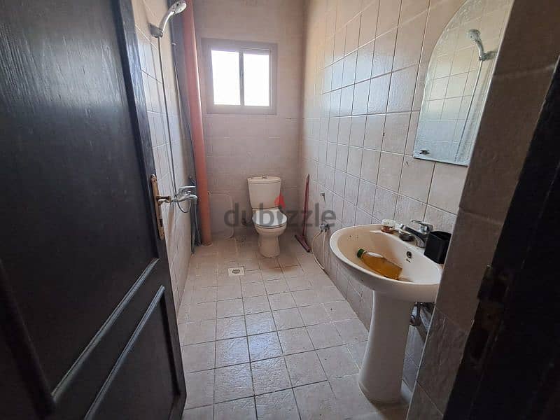 Busaiteen 2 bhk / 140 BD No Ewa 7