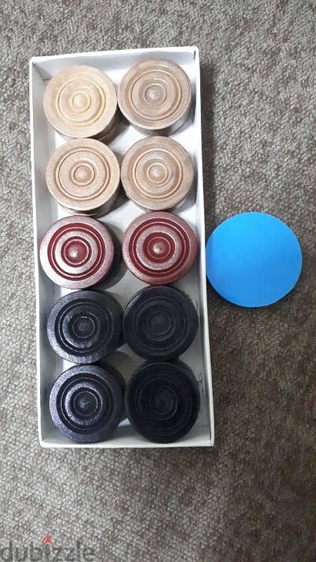 carrom board coins and powder for sale 1