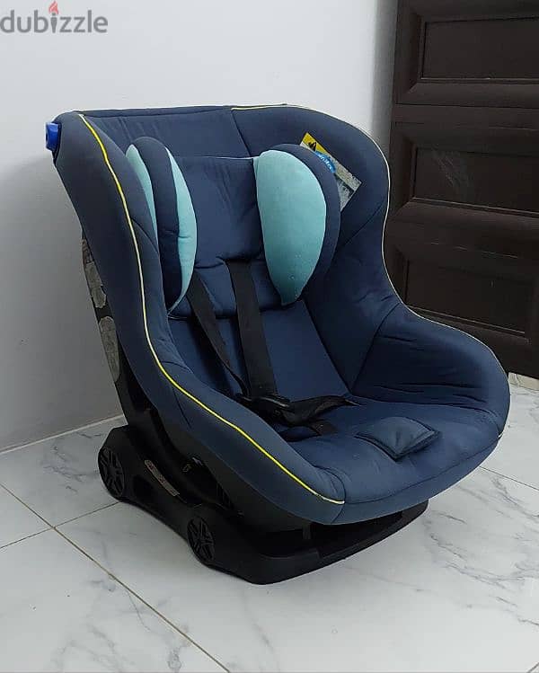 Junior's Speedwell Car Seat 0