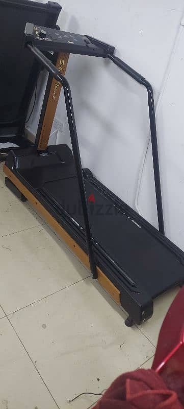 treadmill heavy duty 130kg only 45bd 1