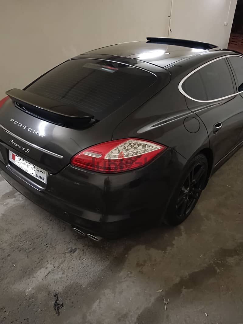 Porsche Panamera S 2011 (V8 Sport Plus Edition) 2