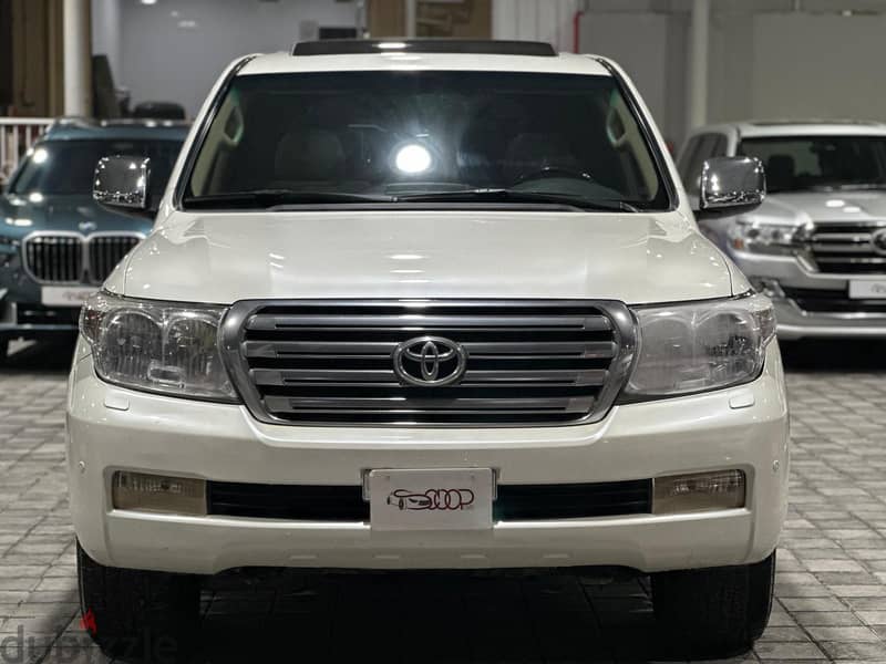 Toyota Land Cruiser 2011 GXR V8 1