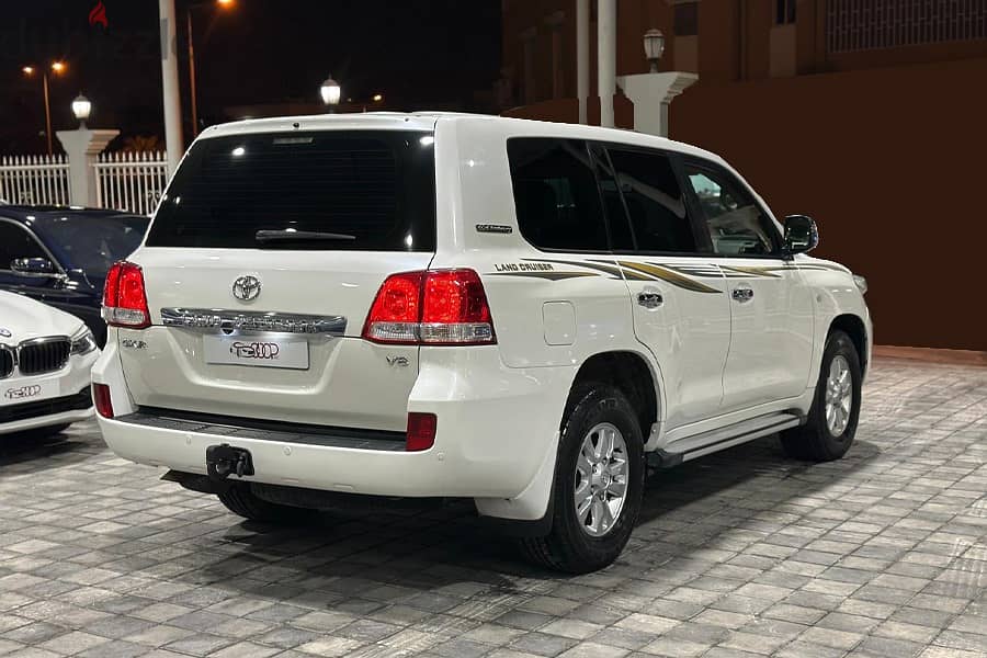 Toyota Land Cruiser 2011 GXR V8 8