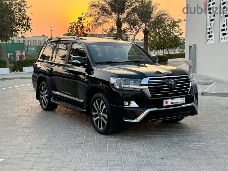 2018 model Toyota Land Cruiser  VXS 0