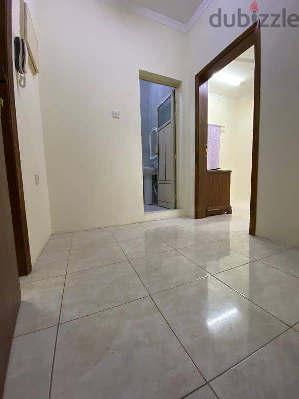 Apartment for rent in Al Qudaybiyah, including electricity 0