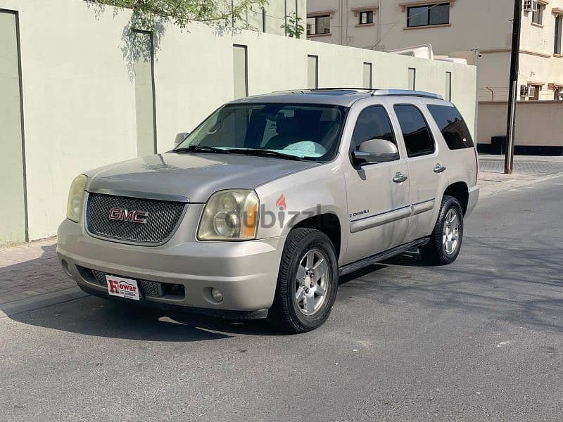 2007 model GMC Yukon Denali 0