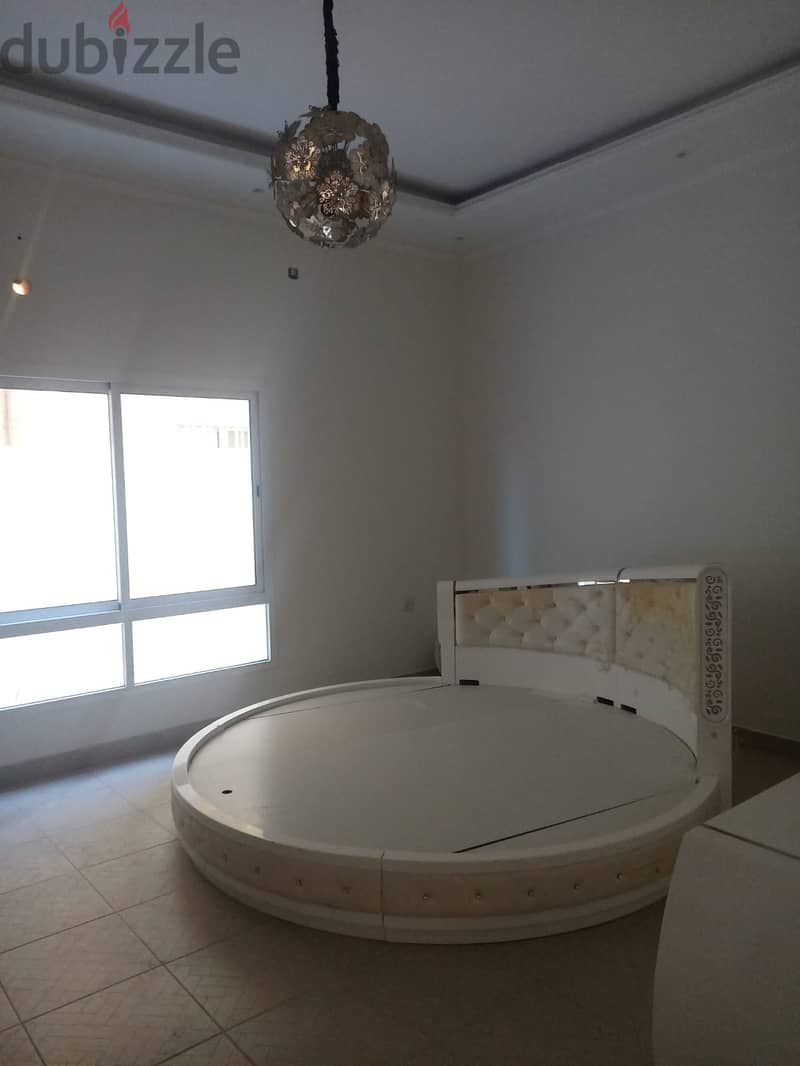 Villa 3rooms, bathroom, 1 closed kitchen, sala, dining area, big hall 1