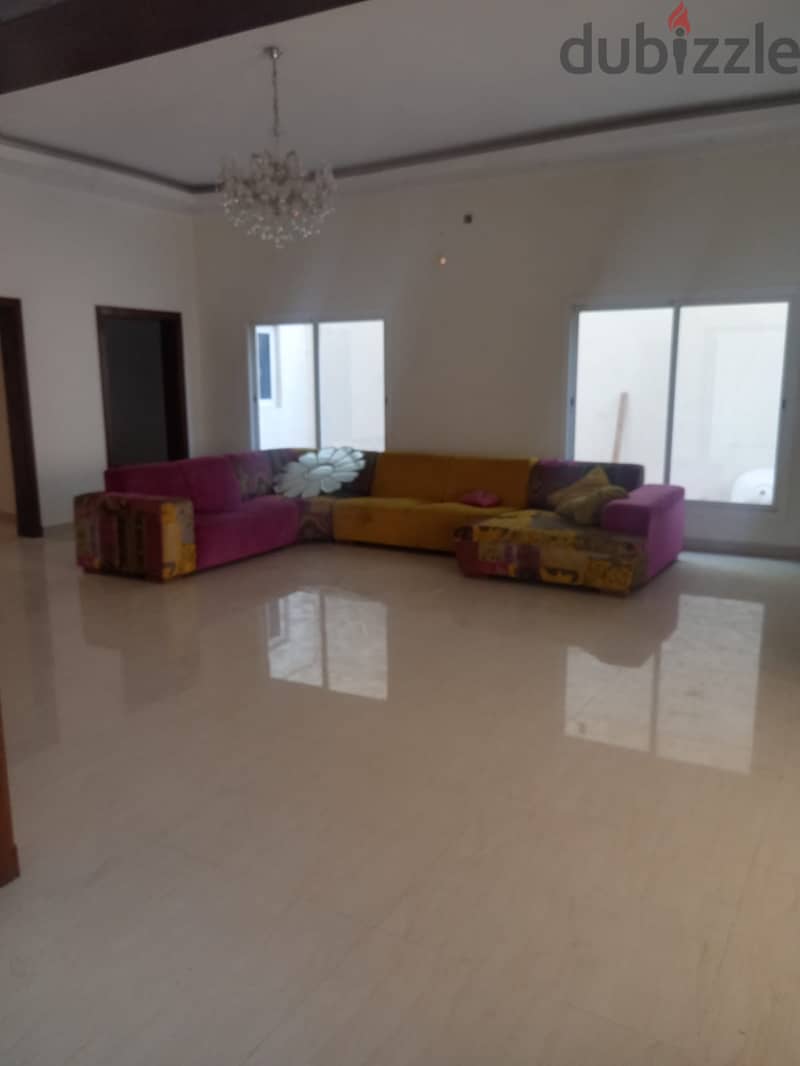 Villa 3rooms, bathroom, 1 closed kitchen, sala, dining area, big hall 5