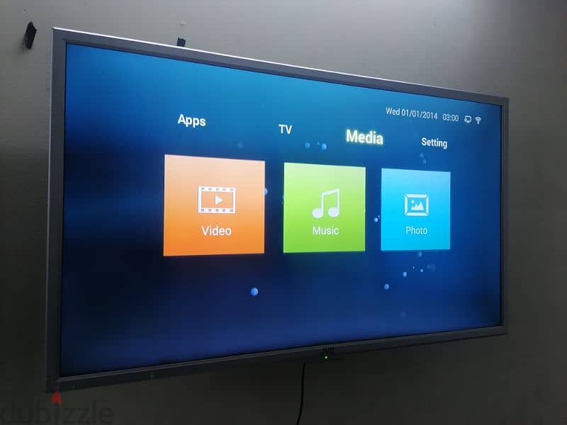 JVC SMART TV 52 INCH 3