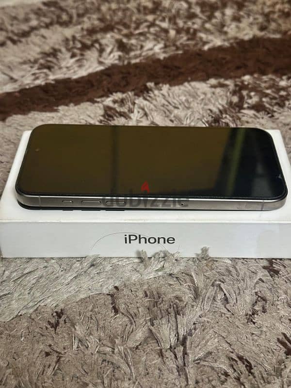 Apple iPhone 15 Pro Max 4