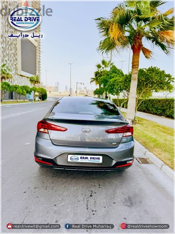 Hyundai Elantra 2015 and 2020 Bahrain agent car 3