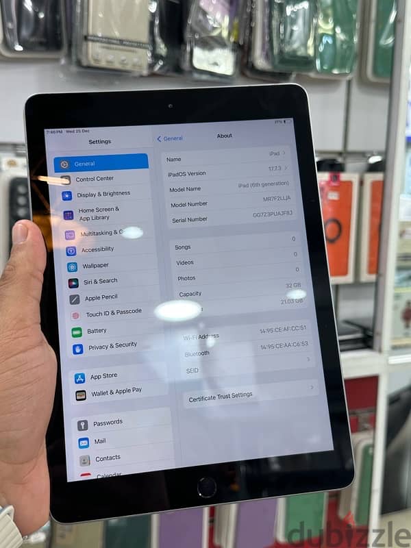 Apple IPAD 6th generation 0