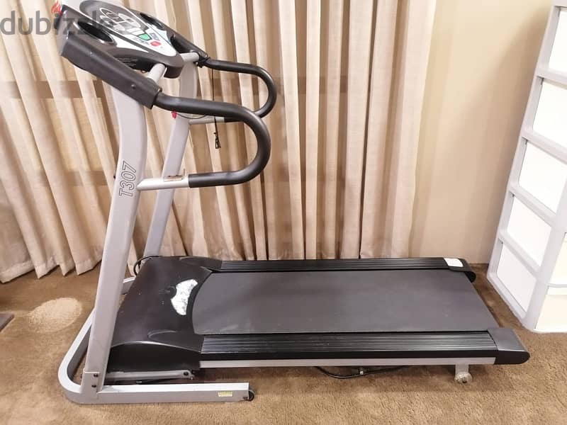 Excellent condition treadmill 0