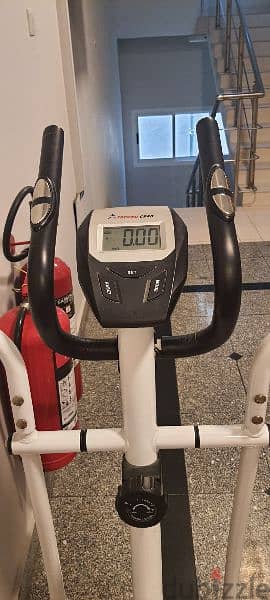 exercise machine rarely used 0