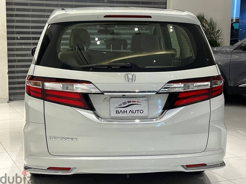 Honda Odyssey 2019 model v4 family 7 seater FOR SALE 8