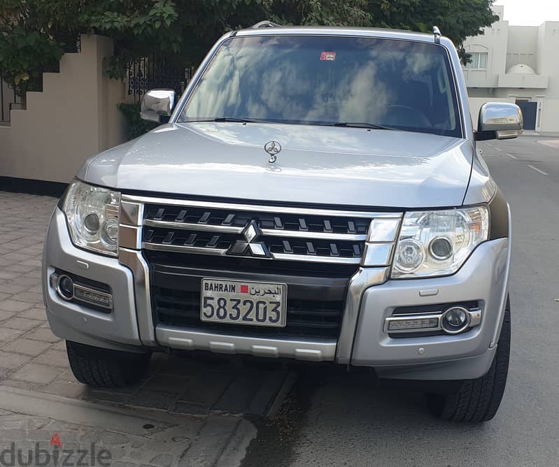 Mitsubishi Pajero 2015 FULL OPTION 1