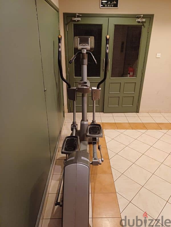 Cross trainer Heavy-duty  GOOD Condition 1