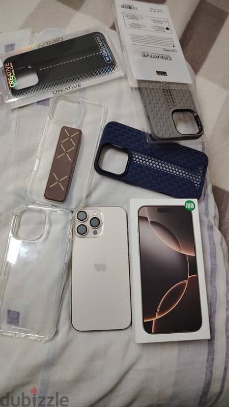 I phone 16 pro max desert titanium 256 go new just 10 days 0