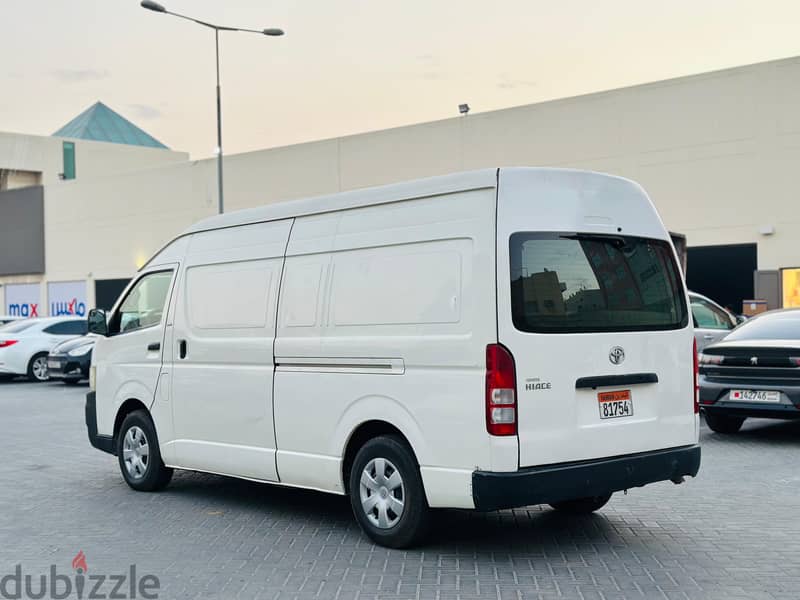 TOYOTA HIACE 2010 MODEL HIGHROOF GOODS VAN 5