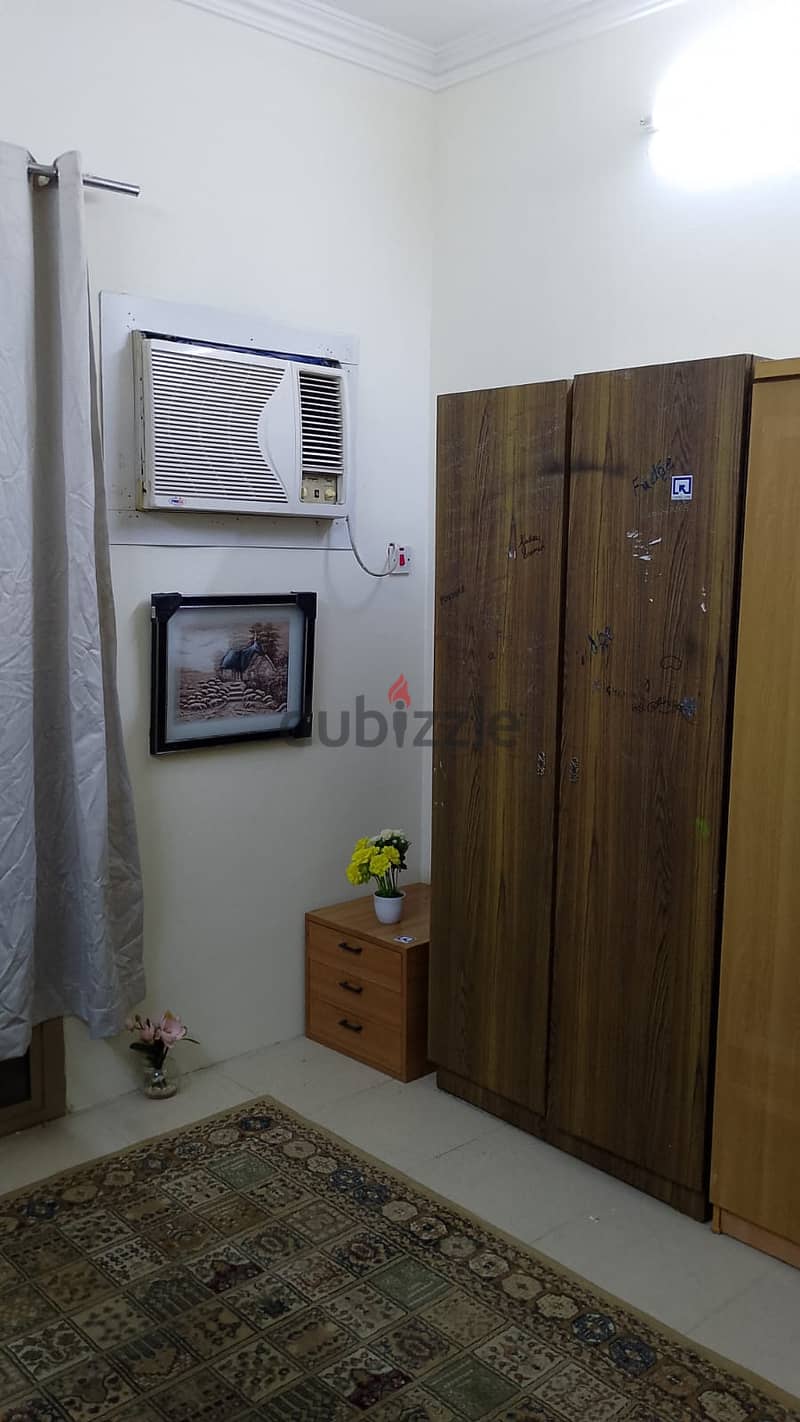 Bed Space bachelors 4/2/3/1 sharing in Gudaibiya Opposite lulu manama 1